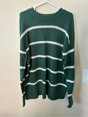 Aerie women's Dark Green & White Striped Crewneck Sweater  XS oversized/ NWOT